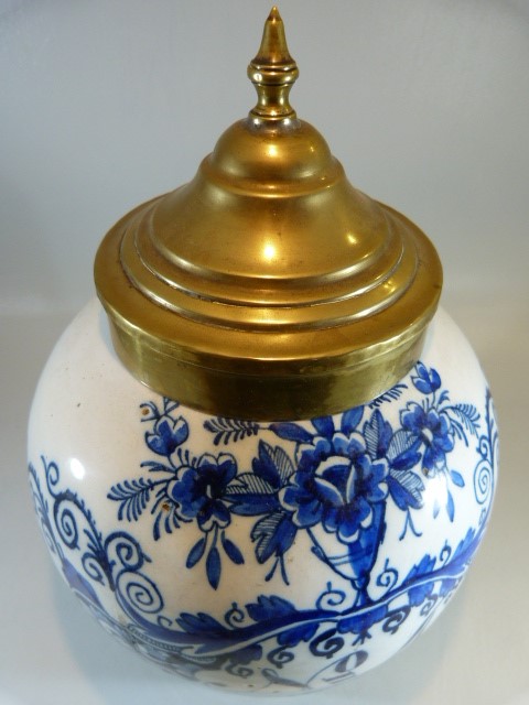 Early 19th Century Dutch delft Tobacco / tea Faience jar and cover decorated in Tin Glaze blue. ' - Image 6 of 11