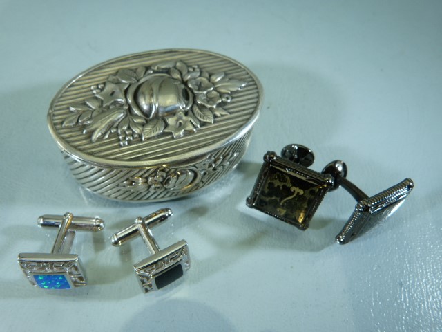 Continental silver pill box (approx weight) 35g along with various cufflinks - Image 2 of 11