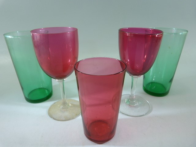 Small collection of Antique and later glassware to include a pair of clear glass bottles (Exeter) - Image 6 of 6