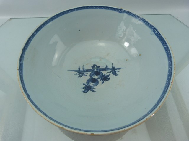 George III Delft bowl - in blue and white. Small hairline to inner bowl and nibbles to base - Image 2 of 11