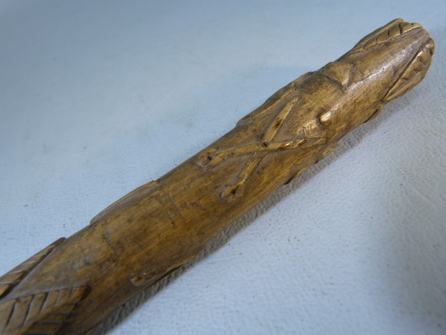 Early knitting sheath depicting acorns, scissors and Foliage. Handcarved with initials. c.1820's - Image 4 of 6