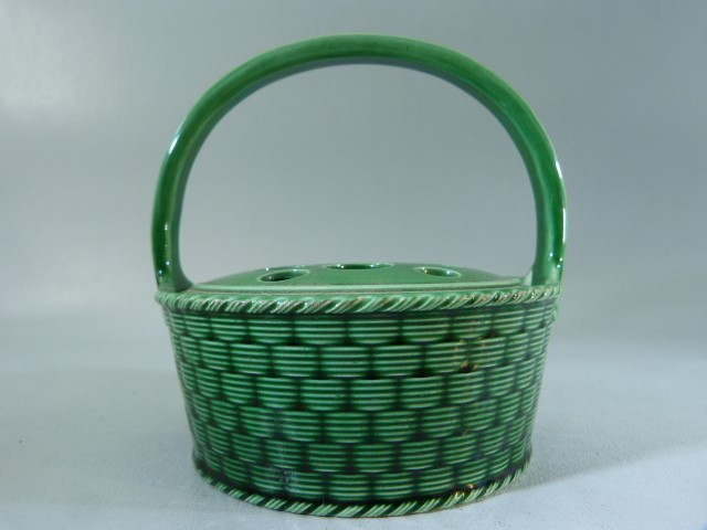 Spode Potpourri pearlware dish in green c1800 - 1820 - Image 2 of 9