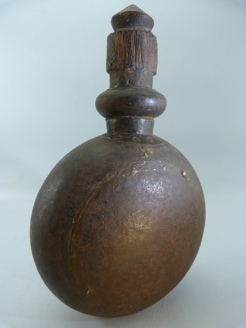 Late 19th Century Pilgrims Flask / Water Bottle with stopper - Image 4 of 8