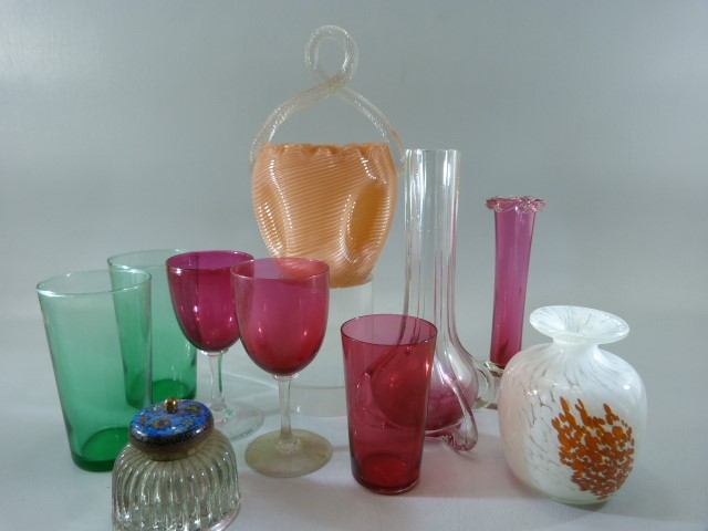 Small collection of Antique and later glassware to include a pair of clear glass bottles (Exeter)