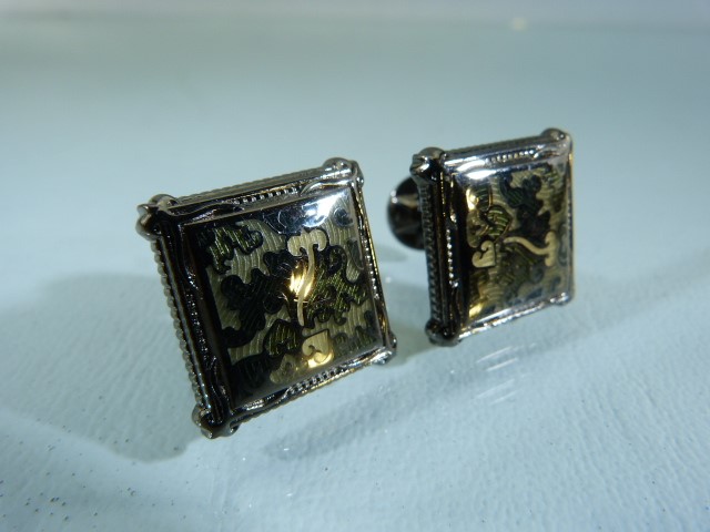 Continental silver pill box (approx weight) 35g along with various cufflinks - Image 10 of 11