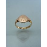9ct Chester signet ring initial 'J' (total weight approx 2.6g)