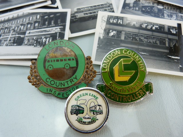 Transport Interest - Selection of photographs of vintage buses, along with three badges. - Image 2 of 3