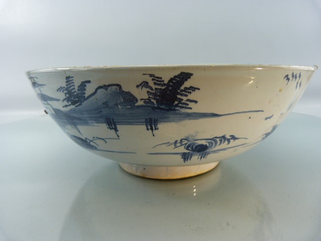 George III Delft bowl - in blue and white. Small hairline to inner bowl and nibbles to base - Image 4 of 11