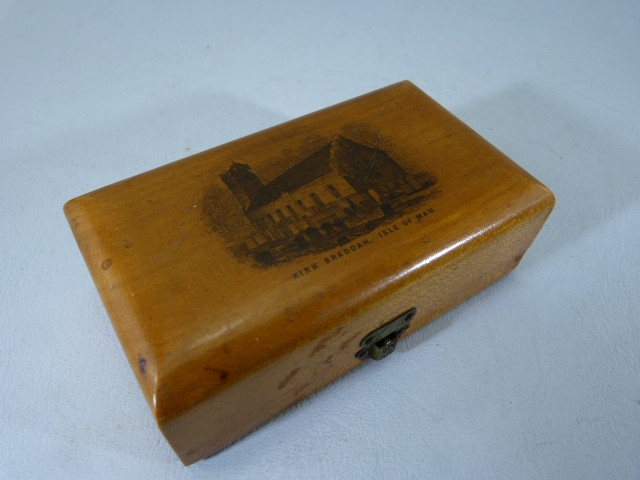 Souvenir Tunbridge style box depicting Kirk Bradden Isle of Man. - Image 4 of 4