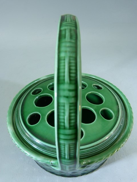 Spode Potpourri pearlware dish in green c1800 - 1820 - Image 7 of 9