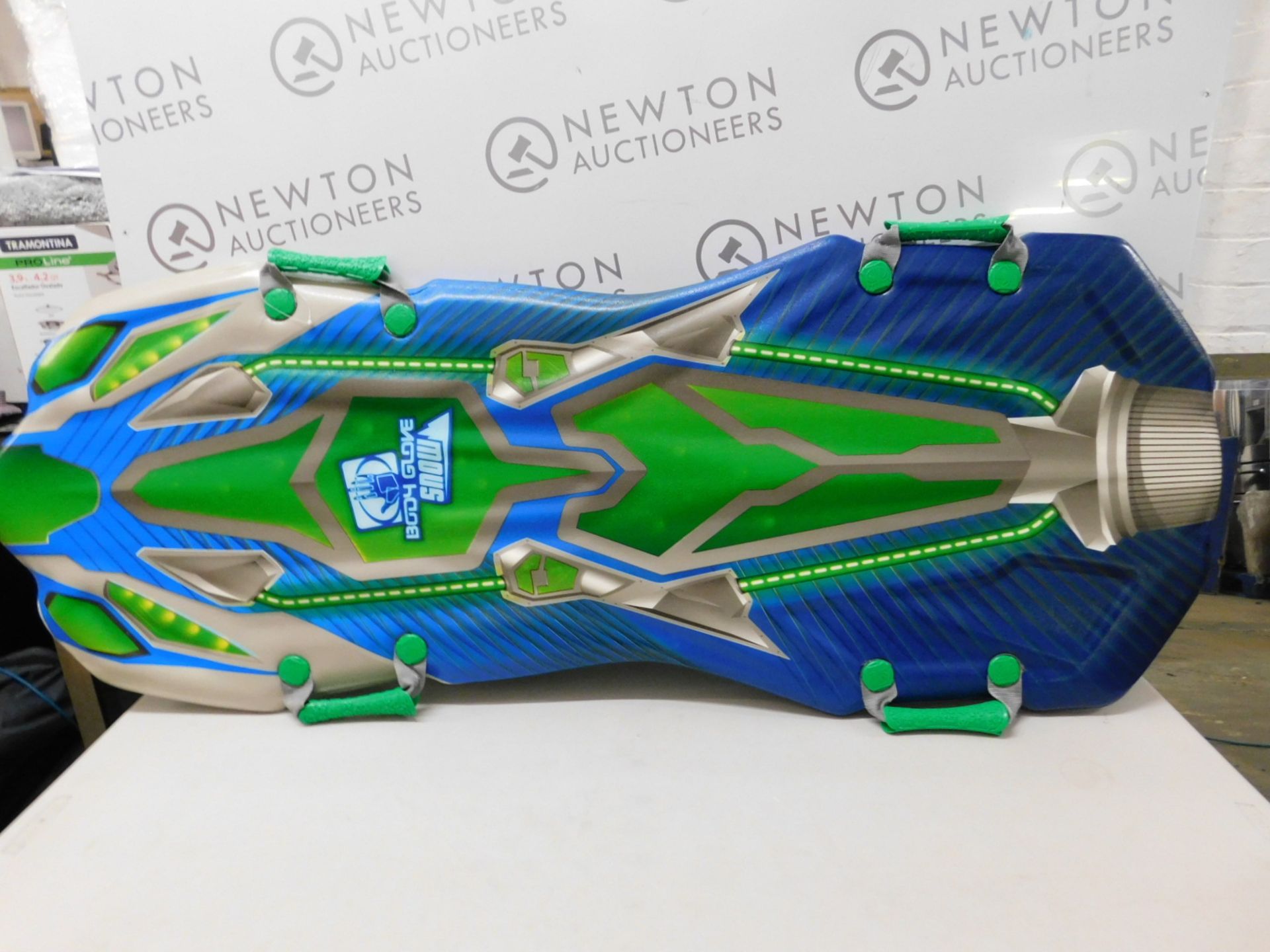 1 BRAND NEW BODY GLOVE M7 55" 2 PERSON SNOW SLED IN GREEN RRP £29.99