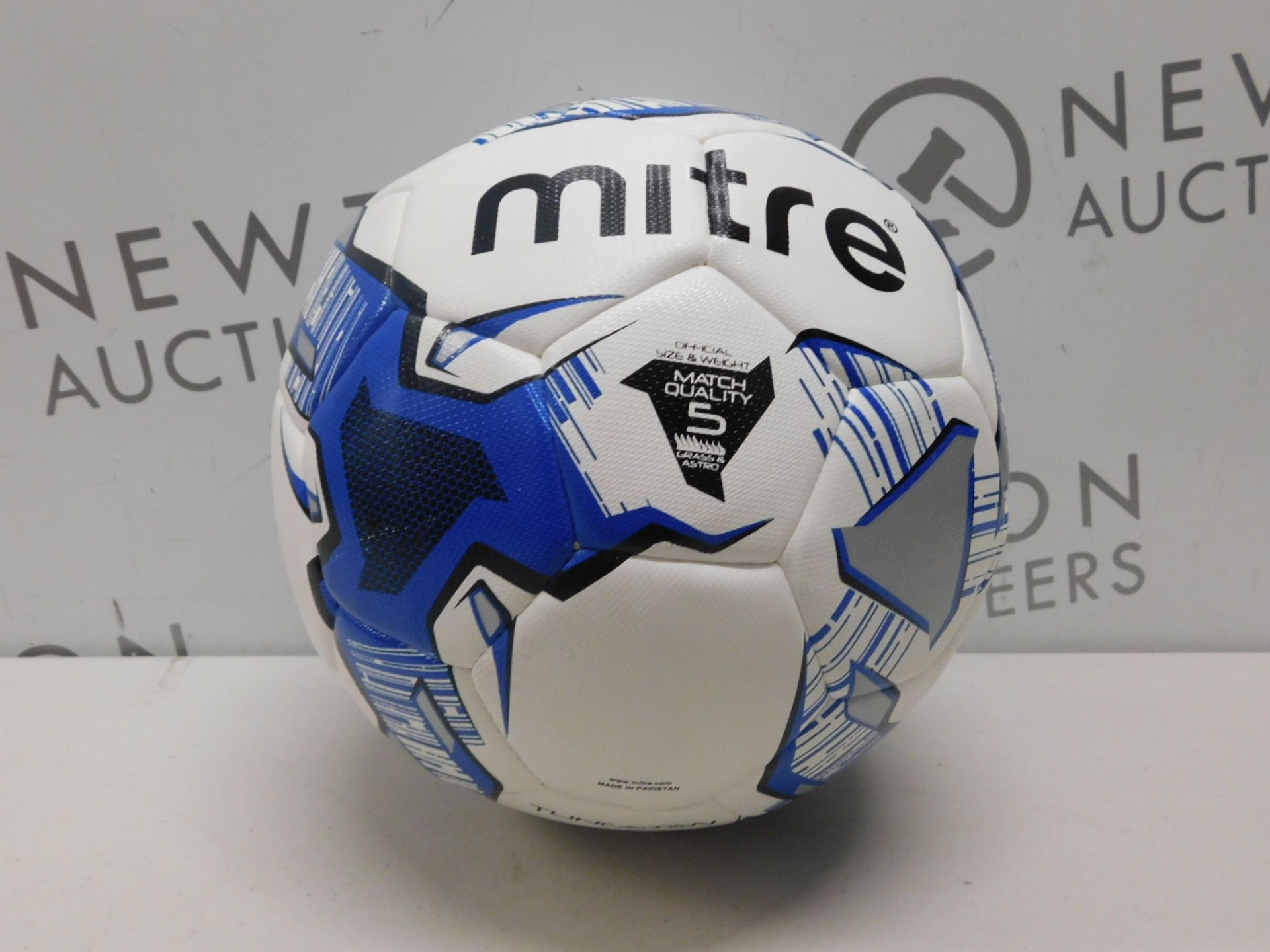 1 MITRE TUNGSTEN SIZE 5 FOOTBALL RRP £29.99