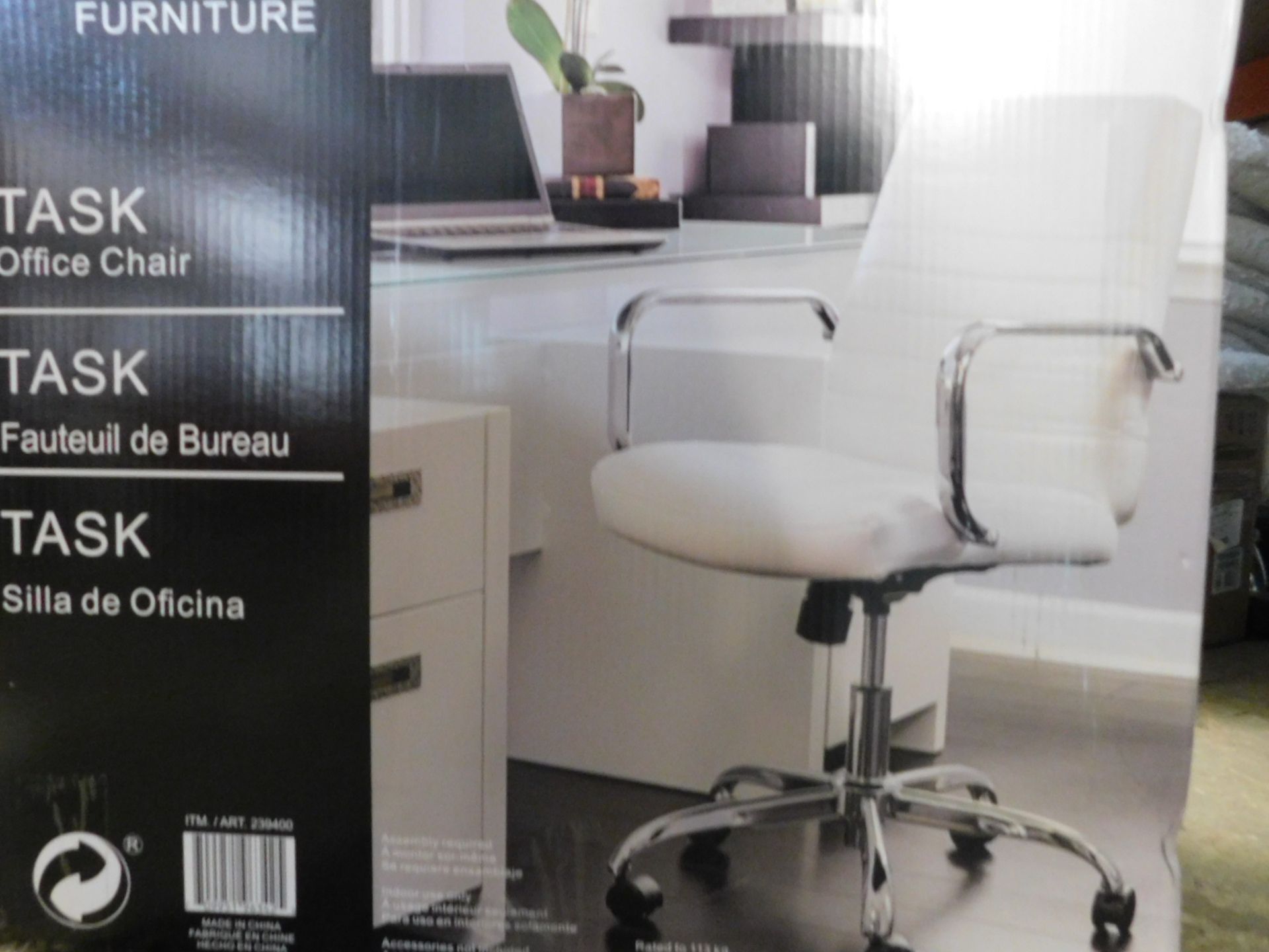 1 BOXED GLOBAL FURNITURE IVORY BONDED LEATHER & CHROME OFFICE CHAIR RRP £79.99