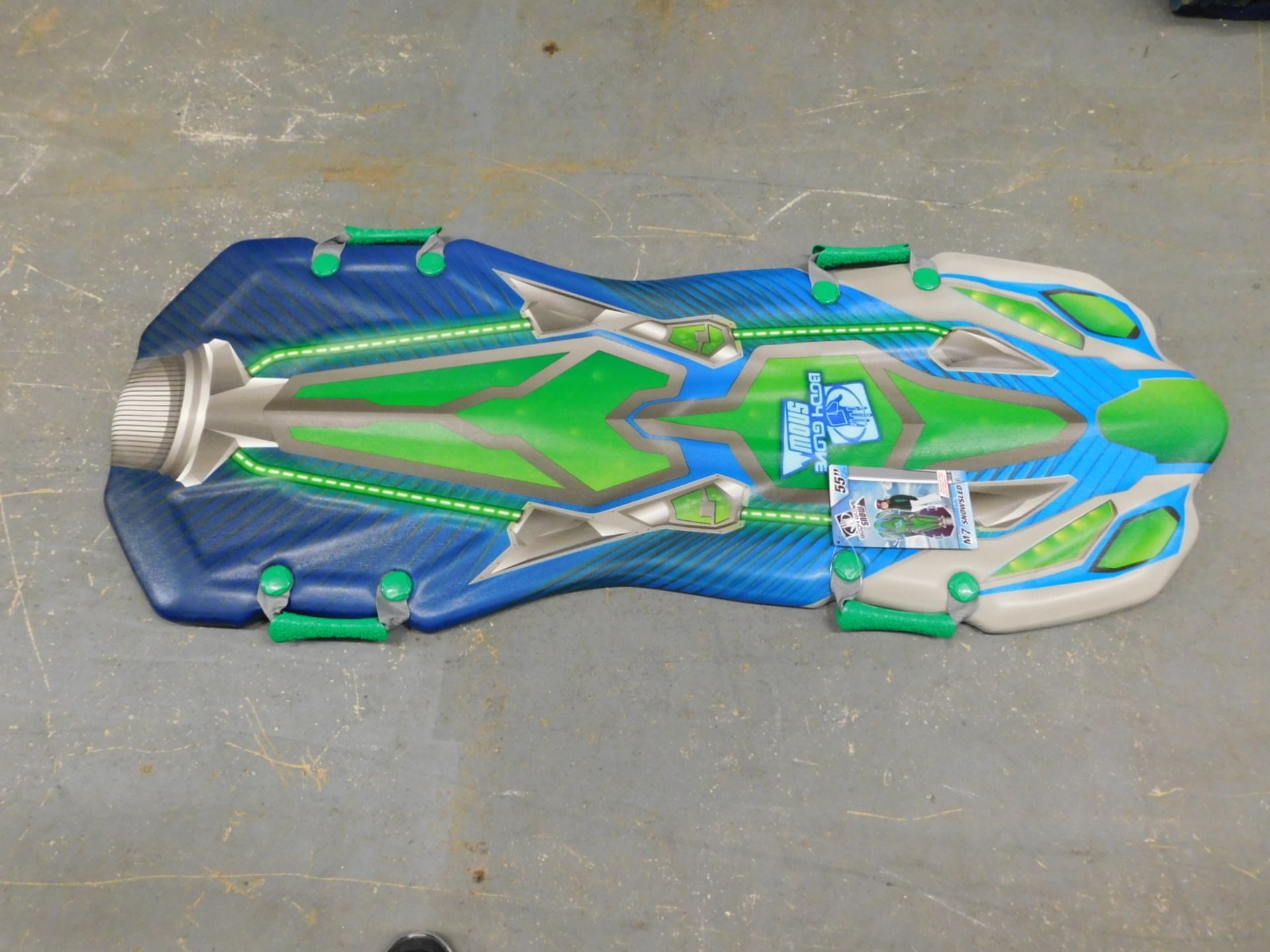 1 BRAND NEW BODY GLOVE M7 55" 2 PERSON SNOW SLED IN GREEN RRP £29.99