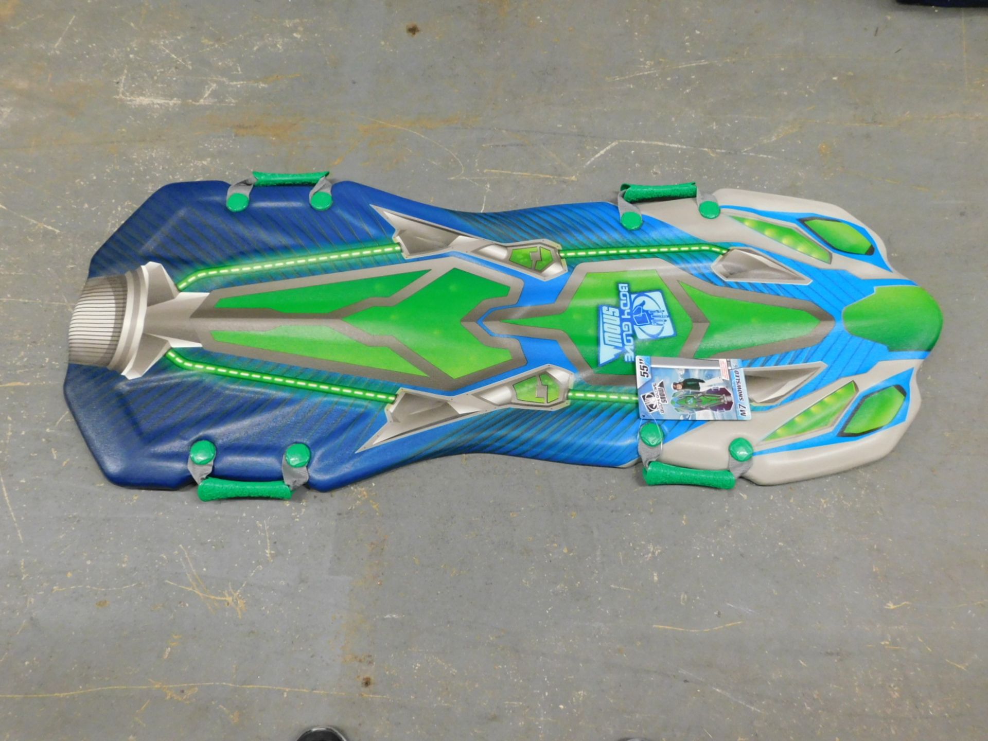 1 BRAND NEW BODY GLOVE M7 55" 2 PERSON SNOW SLED IN GREEN RRP £29.99