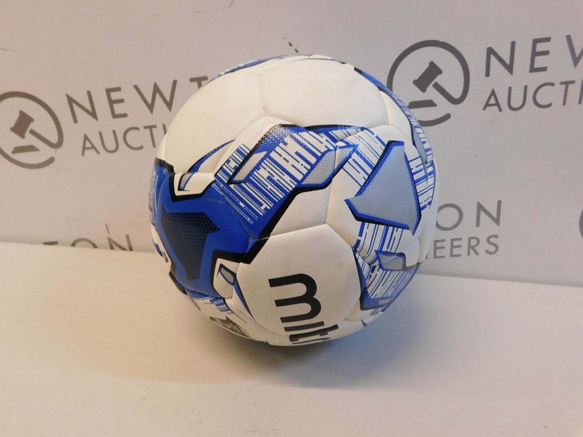 1 MITRE TUNGSTEN SIZE 5 FOOTBALL RRP £19.99