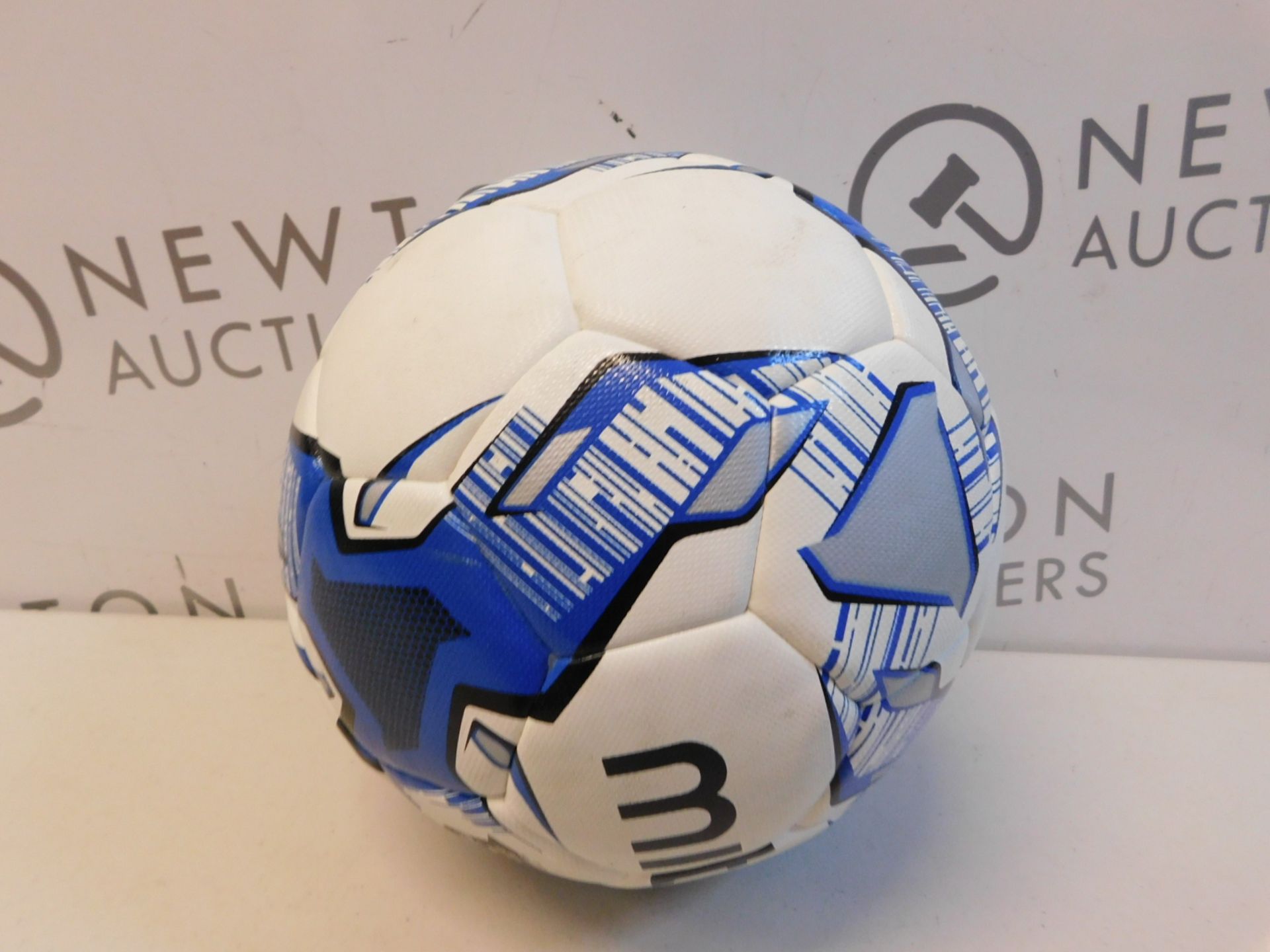 1 MITRE TUNGSTEN SIZE 5 FOOTBALL RRP £19.99