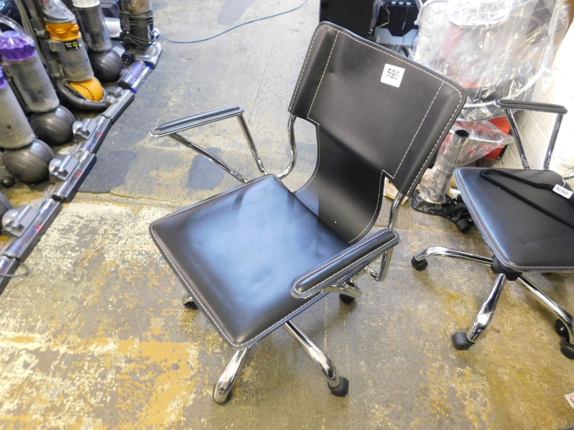 1 DORADO BLACK AND CHROME OFFICE CHAIR RRP £129.99