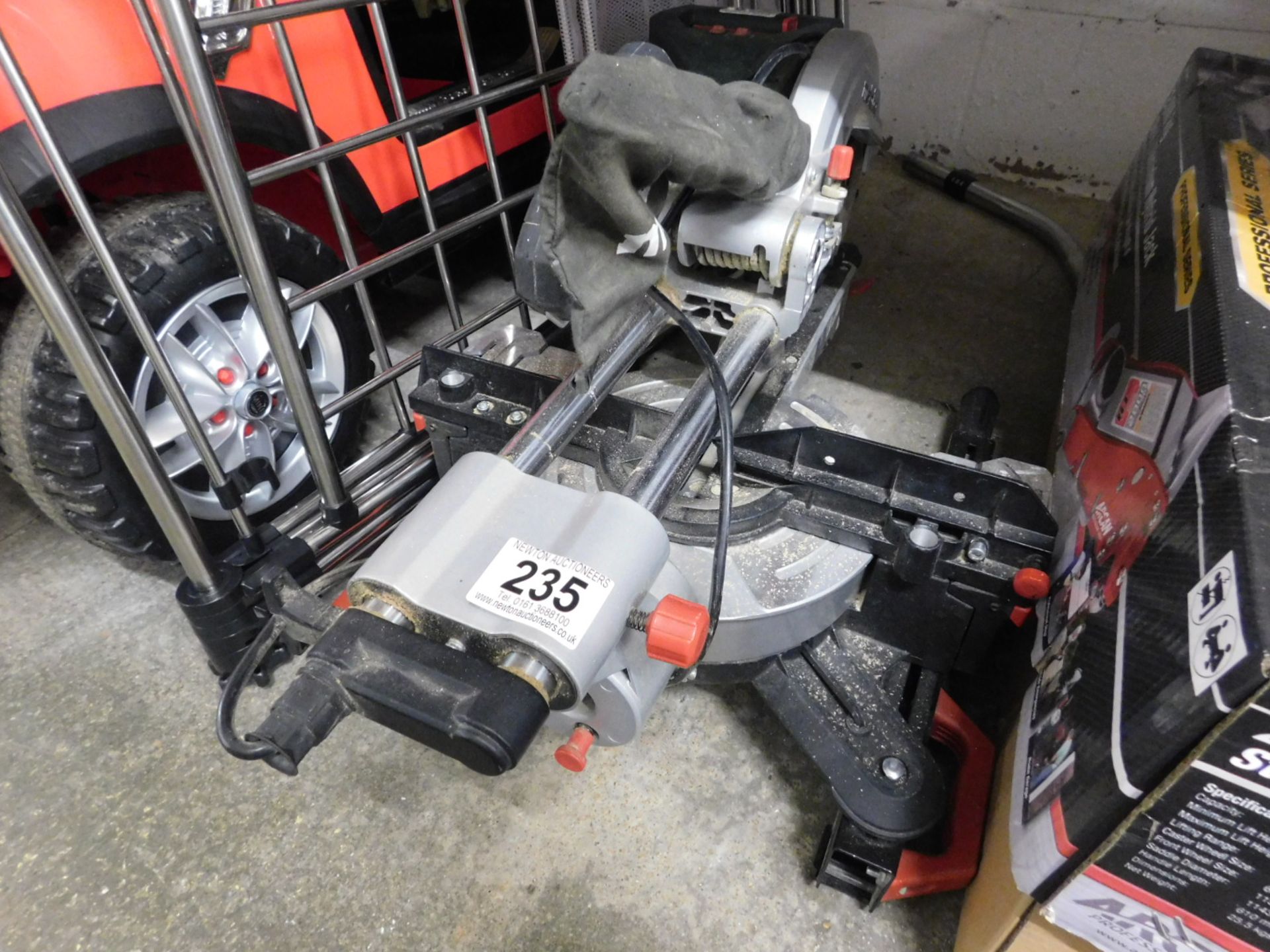 1 METABO KGS216M CROSS CUT SAW WITH LASER RRP £199.99