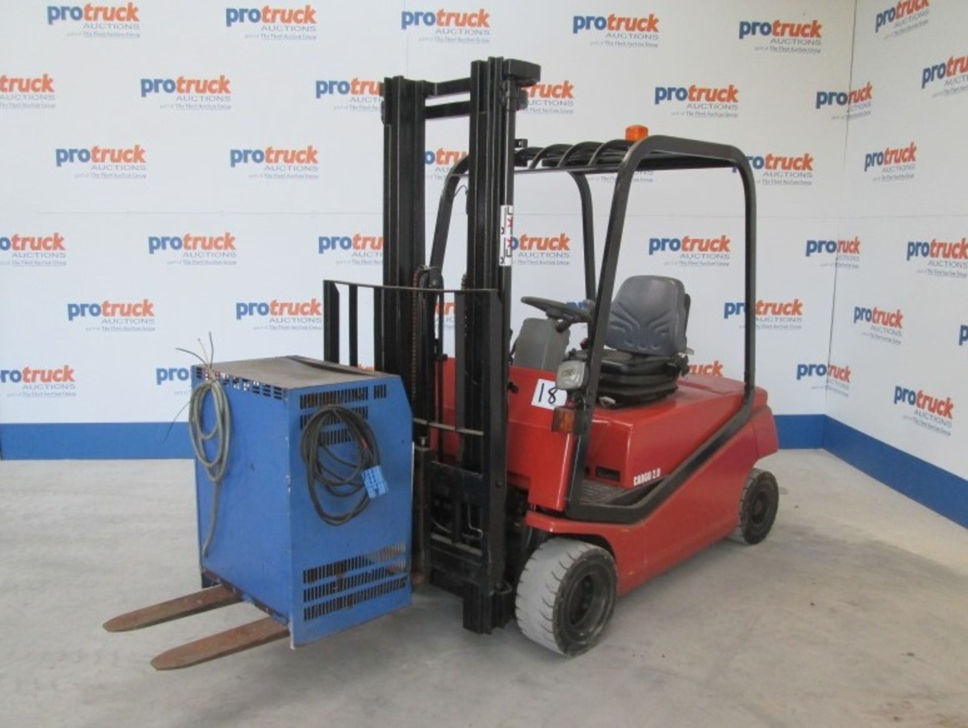 BT CBE20F Plant Electric - VIN: CE249018 - Year: 2004 - 6,267 Hours - Duplex Forklift, Sideshift, w/