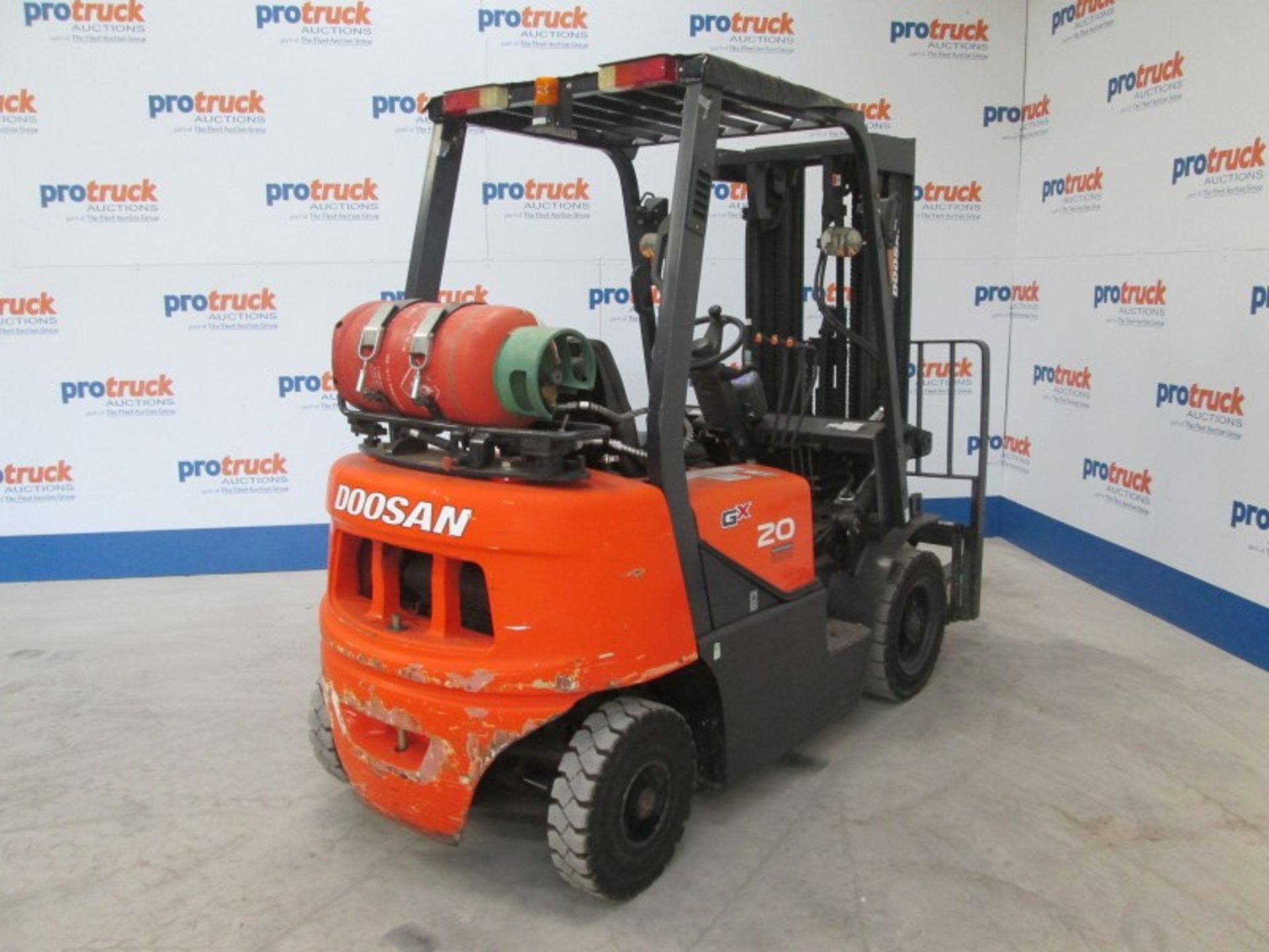 DOOSAN G20G Plant LPG / CNG - VIN: FGA0W233000572 - Year: 2015 - 2,054 km - Triplex Forklift, 4.7M - Image 3 of 7