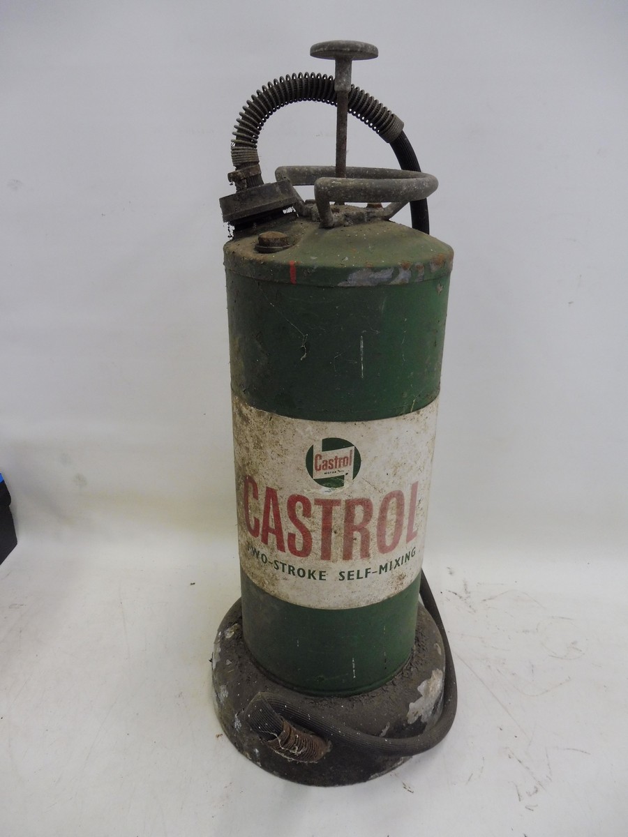 A Castrol 2-stroke self-mixing dispenser, in original condition. - Image 2 of 2