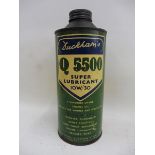 A Duckham's Q5500 Super Lubricant cylindrical quart oil can, in good condition.