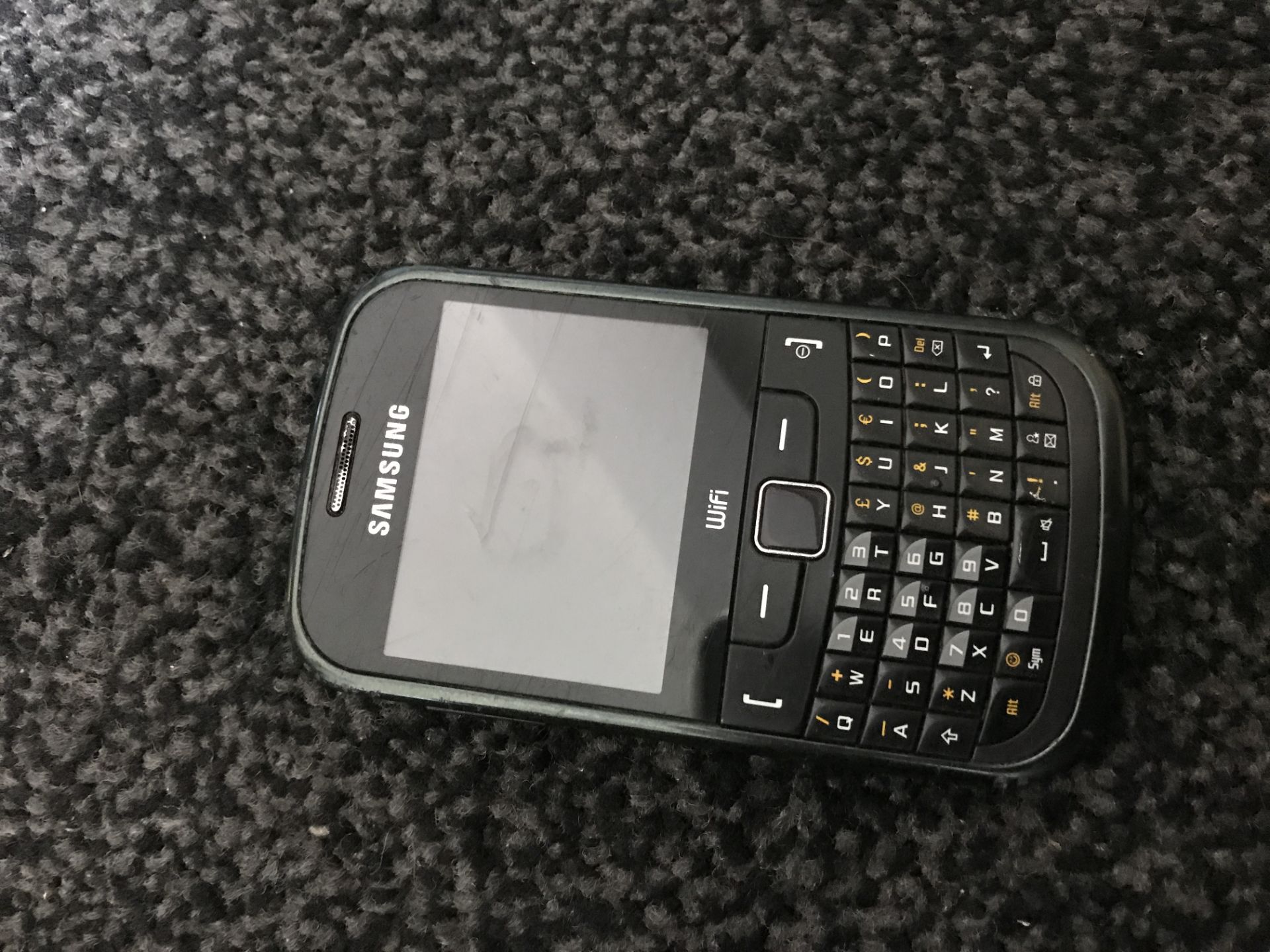 samsung phone  PLEASE READ LOT 0 AS THE IMPORTANT INFORMATION DIFFERS FROM OUR USUAL AUCTIONS.