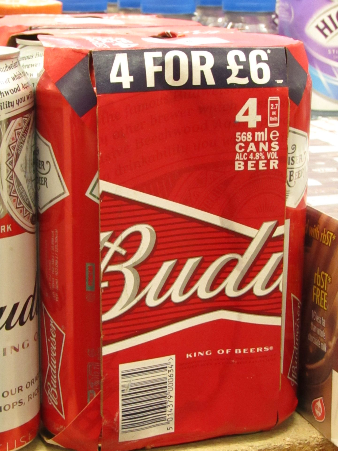 Pack of 4x Budweiser 568ml cans (BB: April 17). All in packaging.