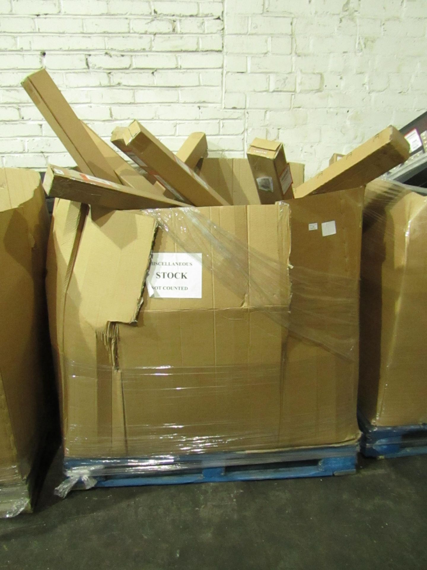 Pallet of Approx 30 Next pre lit twigs, unknown colour but typically most pallets contain a mix of