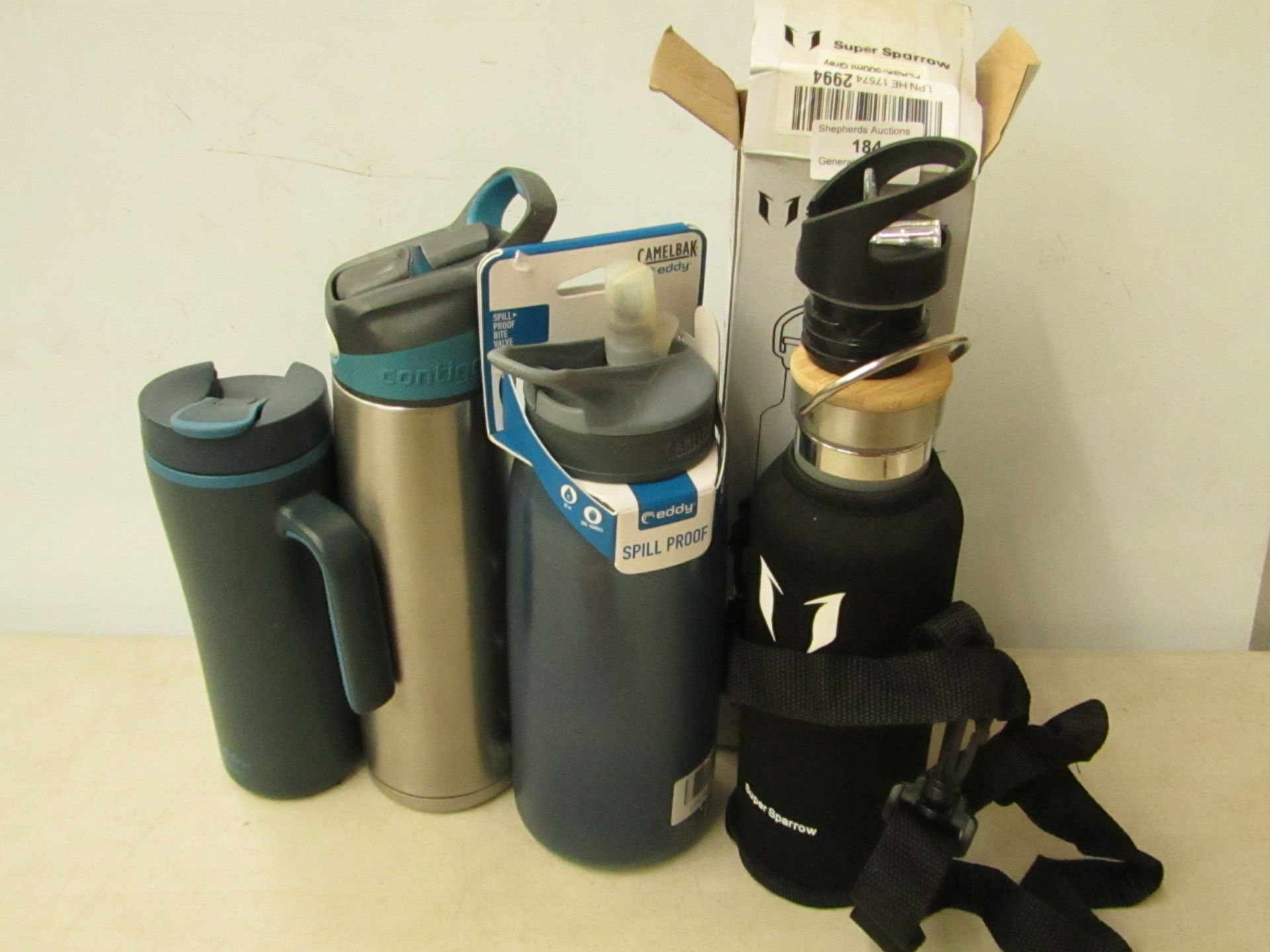 4x Duraible flasks with lids.