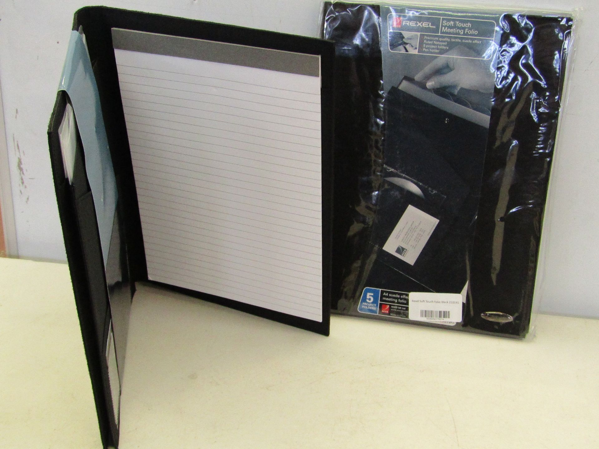 3x Rexel Soft Touch Meeting Folio, A4 size, suede effect, 5 project folders, black.  RRP: £27.62