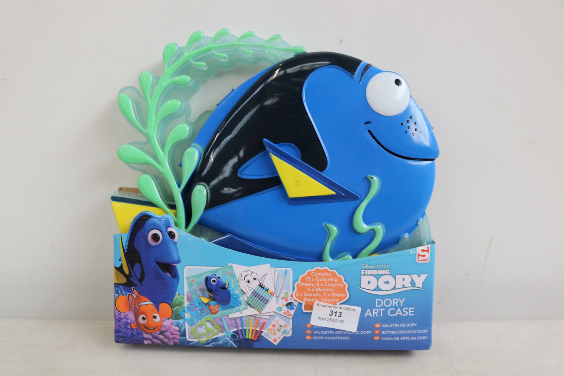 Disney Pixar Finding Dory Dory art case, new and packaged.