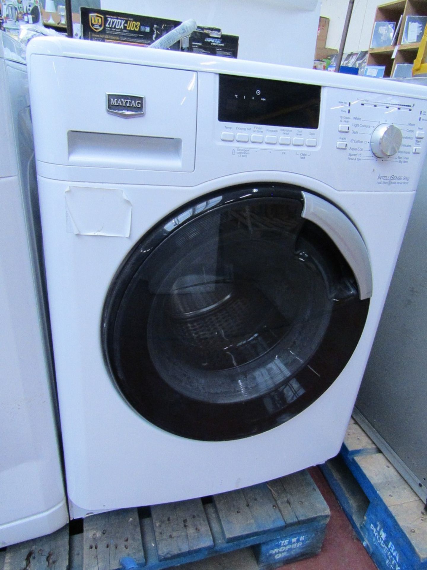Maytag Intellisense WMA09418 9KG washing machine, Powers on and Spins