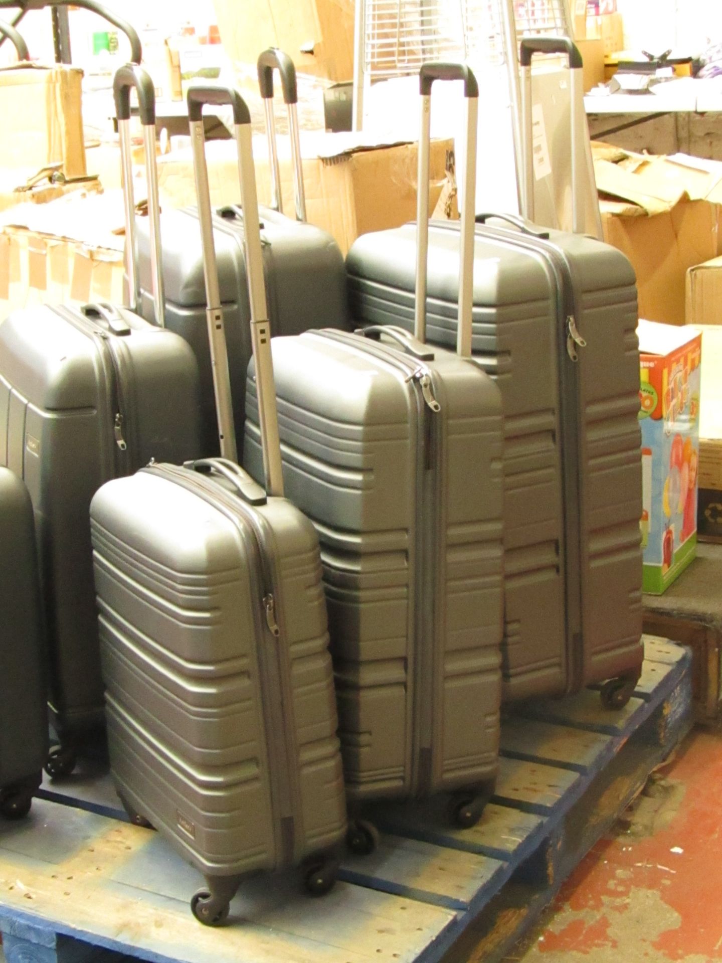 Set of 3x Antler suitcase in steel grey colour, all appear to have all wheels and no major damage.