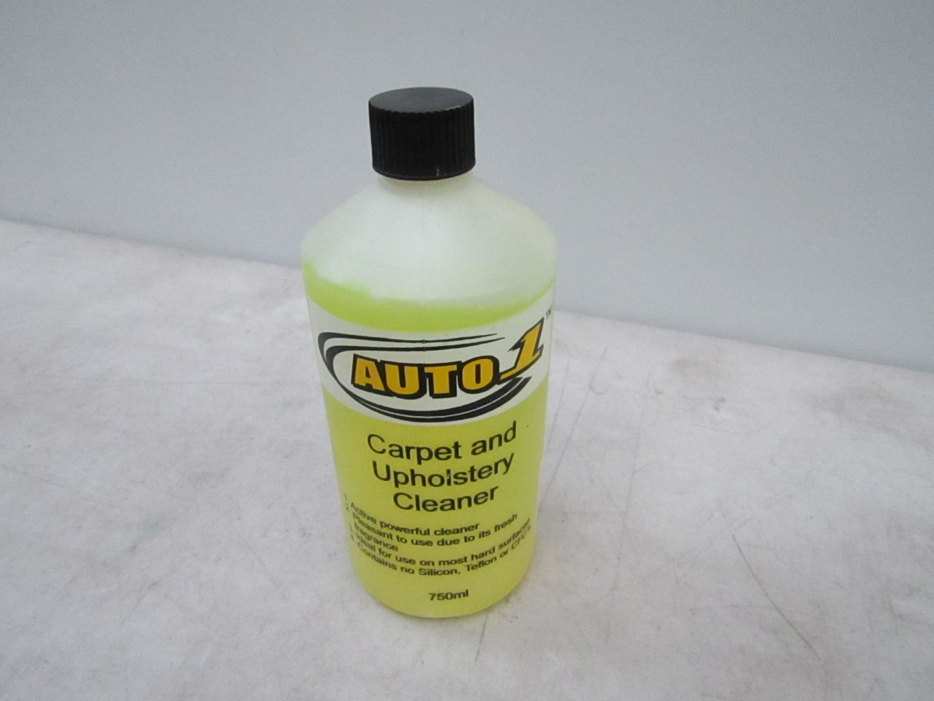 Auto 1 750ml carpet and upholstery cleaner, new
