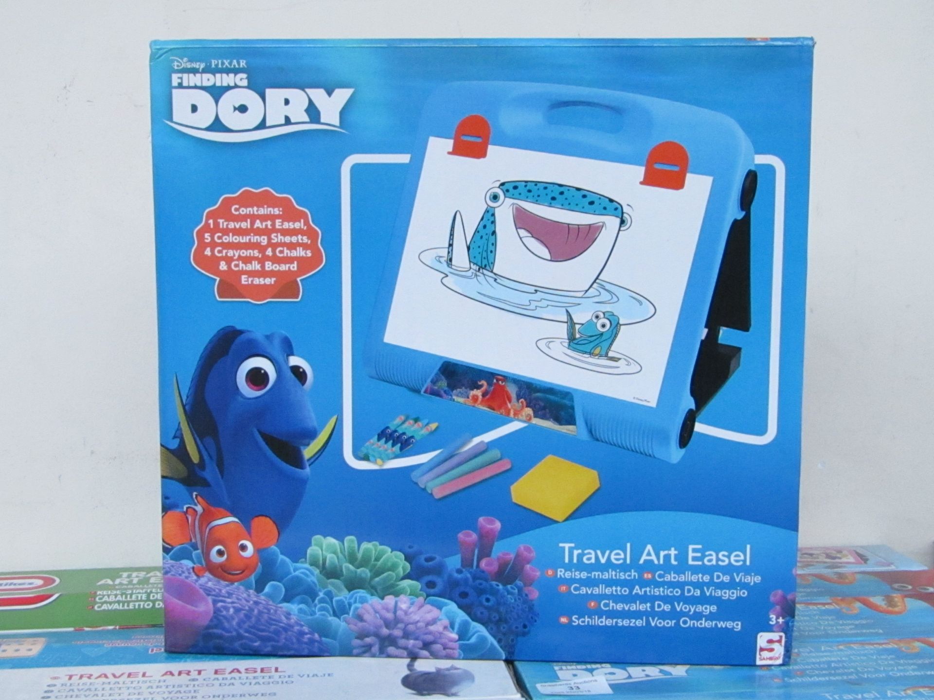 Travel art easel, new and boxed.   *See picture for brand and design*