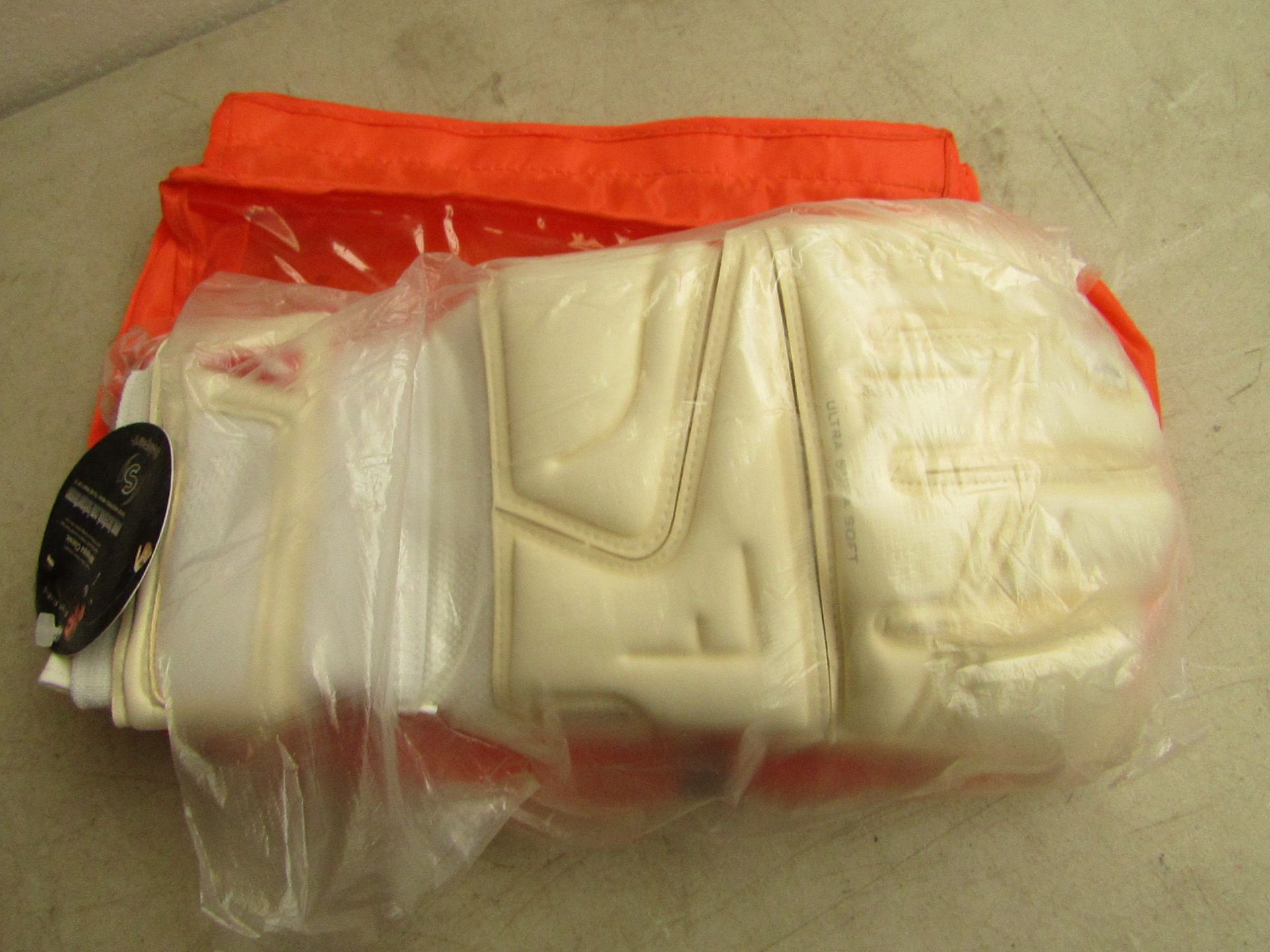 Selspert goalkeeper gloves, full white coloured, super soft, new with carry bag.