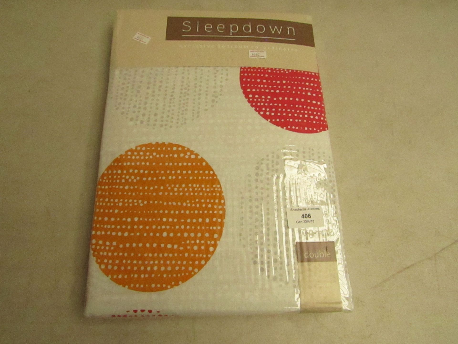 Sleepdown double duvet cover with 2x pillowcases, brand new and packaged. Please see picture for