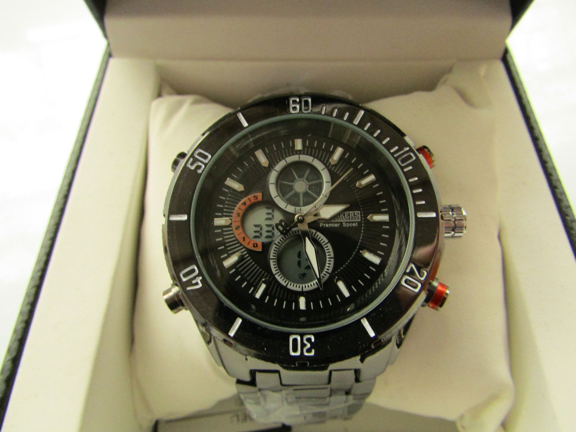 Model: Premier Sport Black (SRP GBP455) Condition: Brand new with box, tags and 5-yr manufacturer’