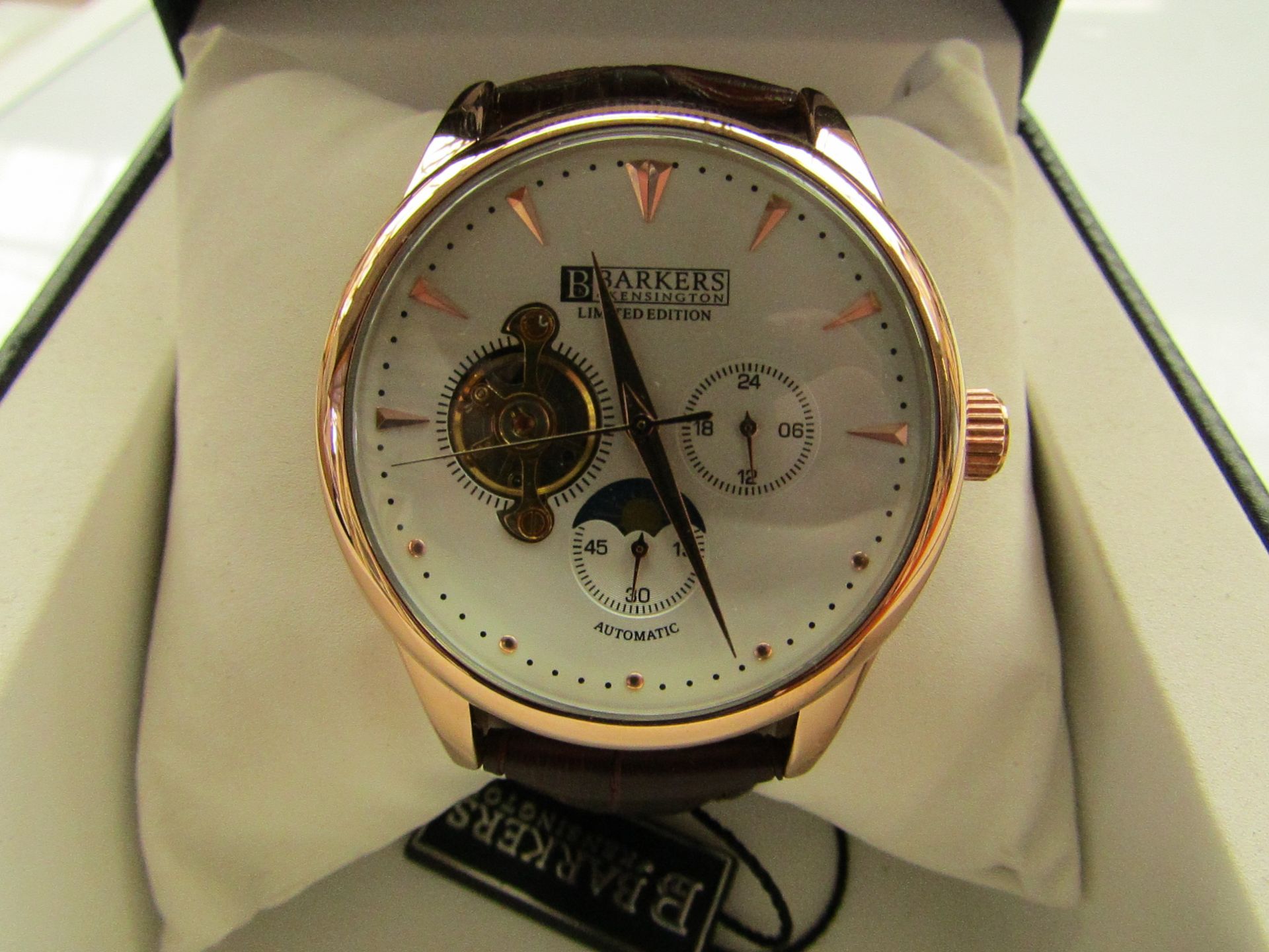 Barkers of Kensington Model: Regatta White SRP GBP315 Condition: Brand new with box, tags and 5-yr