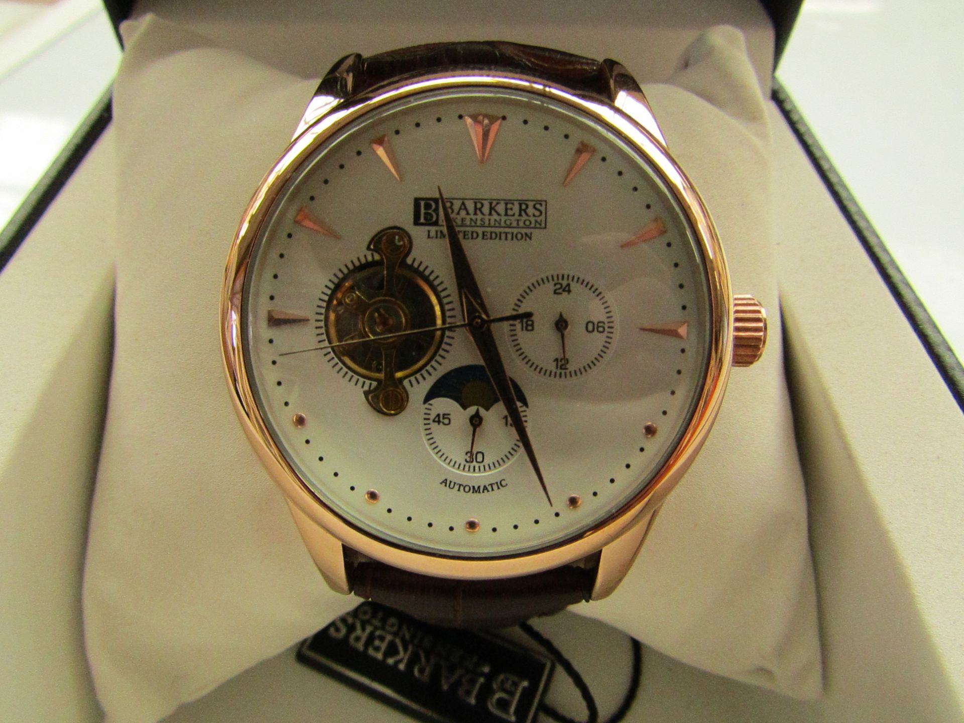 Barkers of Kensington Model: Regatta White SRP GBP315 Condition: Brand new with box, tags and 5-yr