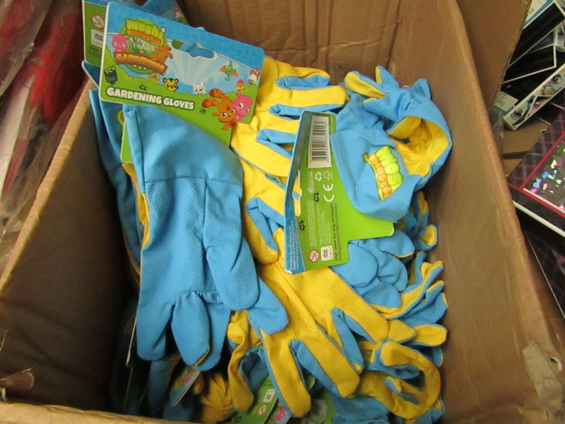 Box of approx 20x Pairs of Moshi Monsters gardening gloves, new.