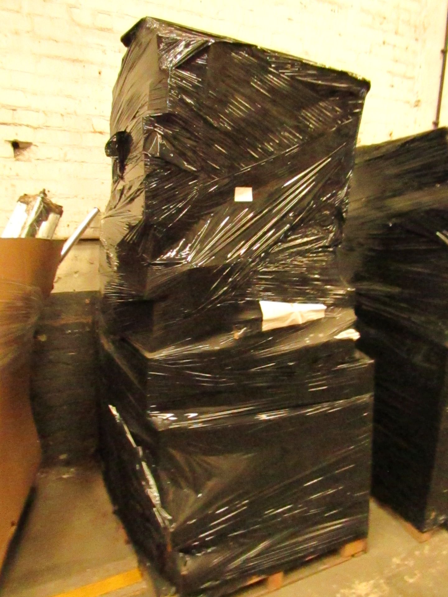 Pallet of approximately 100x Mixed un-worked, non-manifested stock from large wholesaler. Items