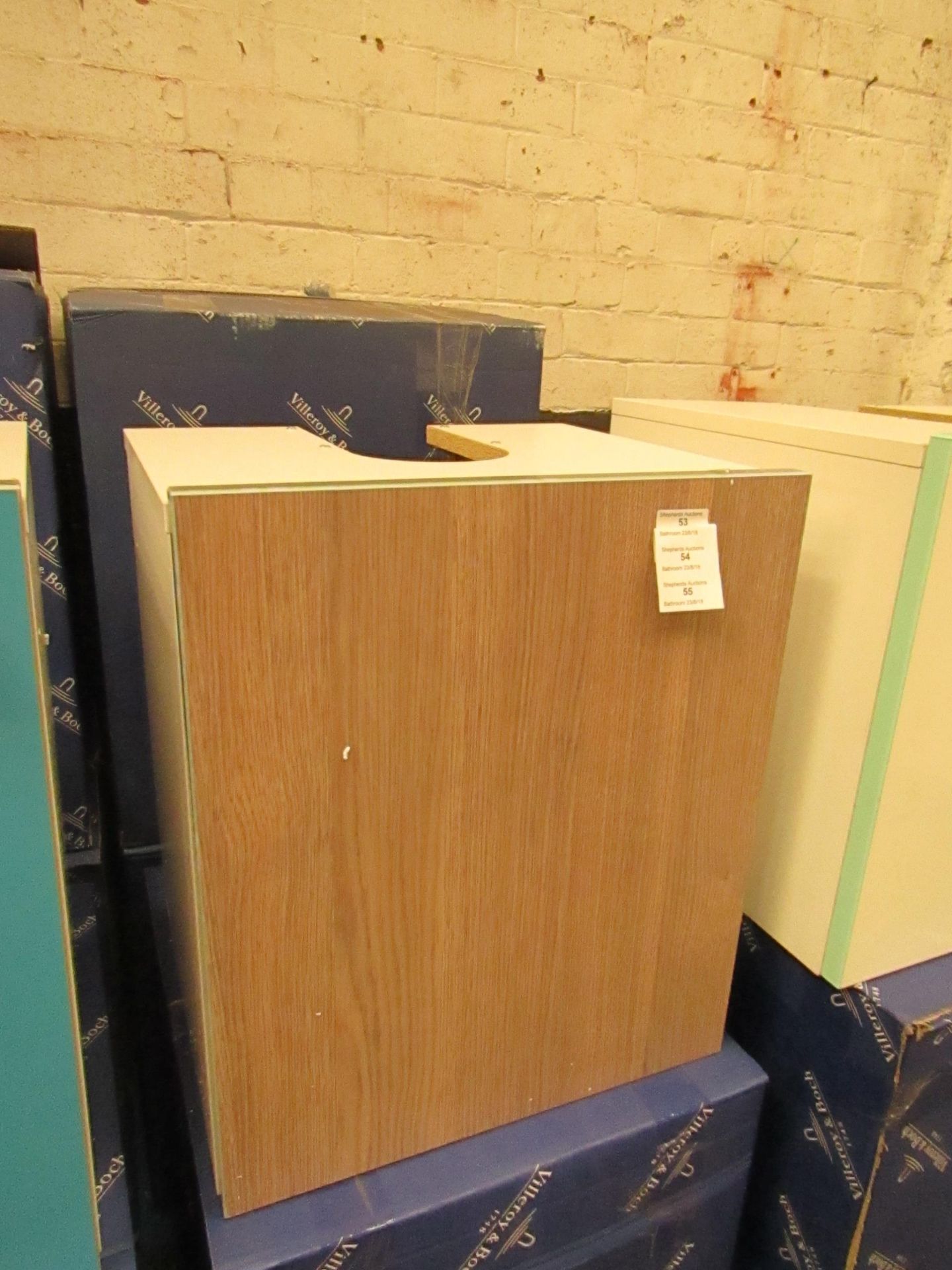 Villeroy and Boch frame to frame vanity unit 400mm, brand new and boxed. RRP Circa £120.00