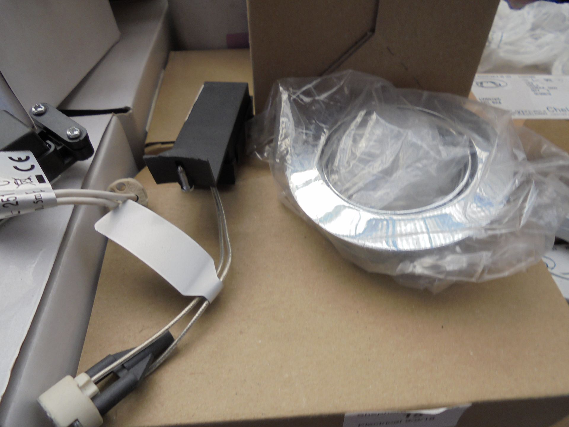 5x Chelsom downlights with fixings, all new and boxed.