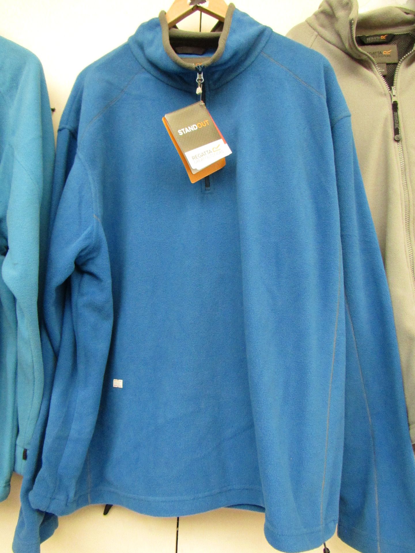 Regatta Fleece Blue ( 1/4 front zip   ) size L new in packaging