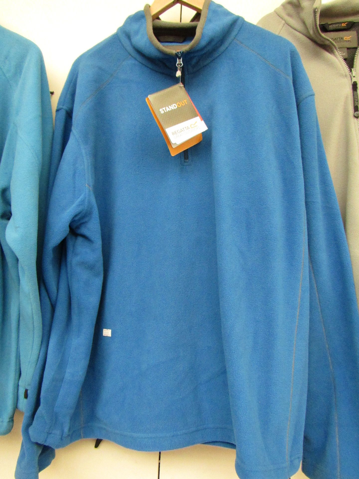 Regatta Fleece Blue ( 1/4 front zip   ) size X X/ L new in packaging