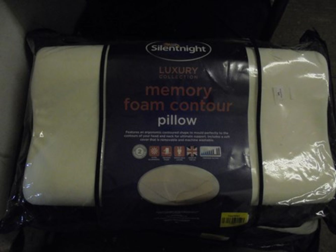 Bedding auction containing; Silent Night duvets, memory foam pillows, memory foam mattress toppers and much more!!!