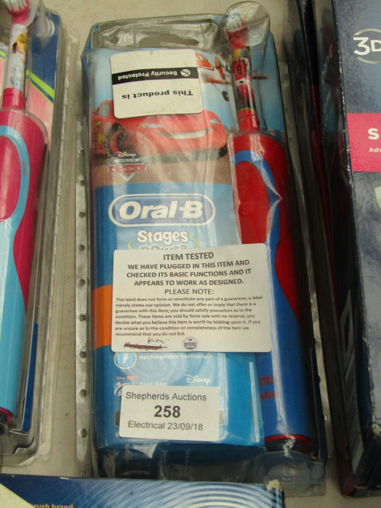 Oral-B Stages Power electric toothbrush, tested working. Includes charger (if required) and box.